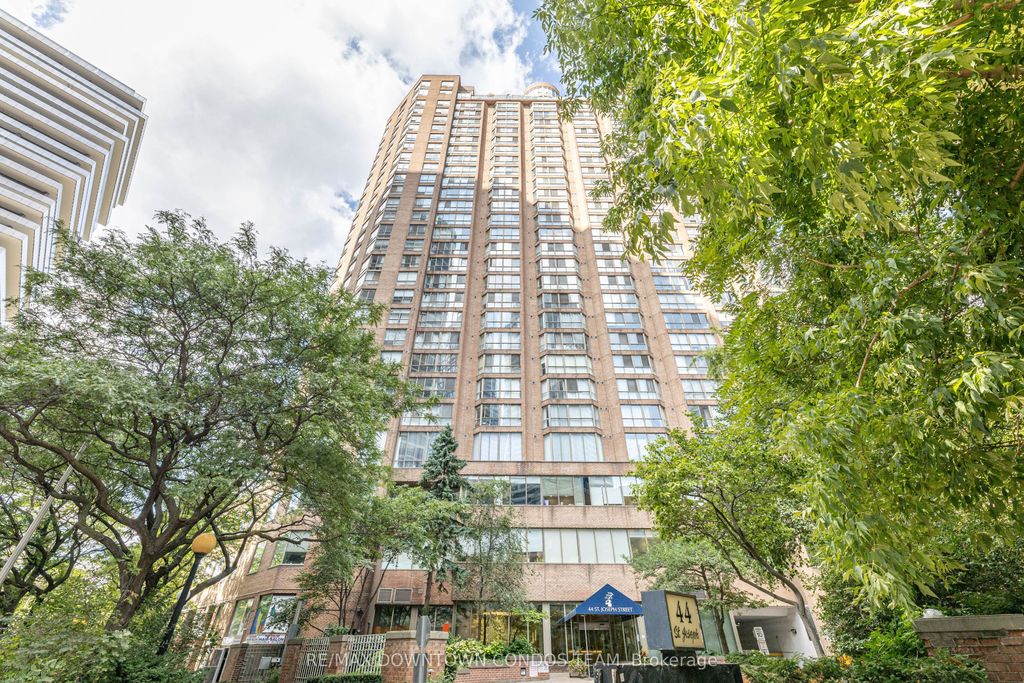 Photo of 44 St Joseph Street #2213, Toronto, ON M4Y 1J9 (MLS # C12397561)