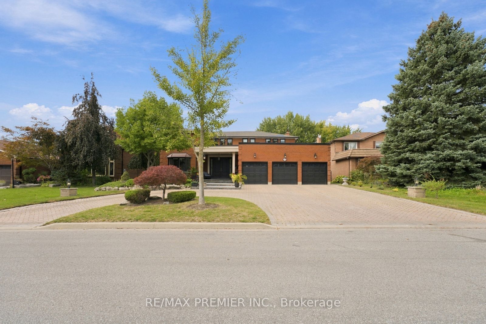 98 Cairnburg Place