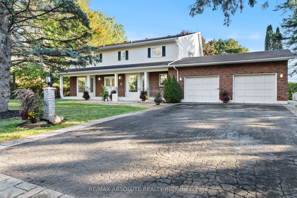 Photo of 6 Howard Court, Barrhaven, ON K2J 3Z8 (MLS # X12455697)