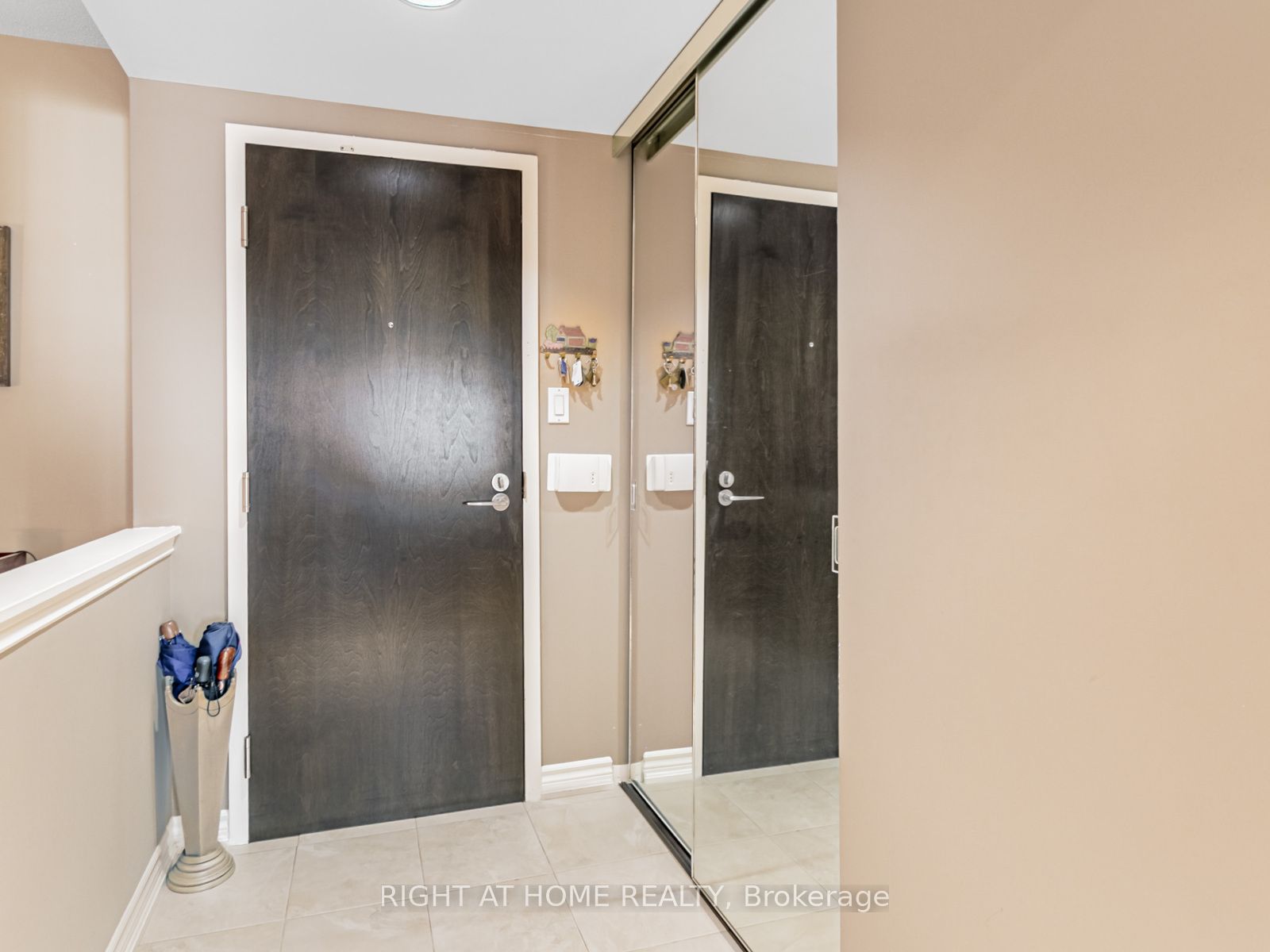 225 Davenport Road 319
