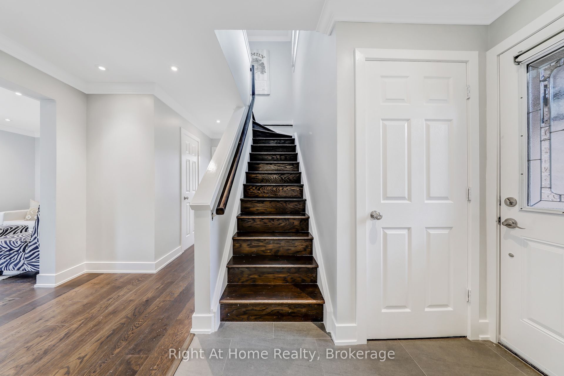 2139 HUNT Crescent