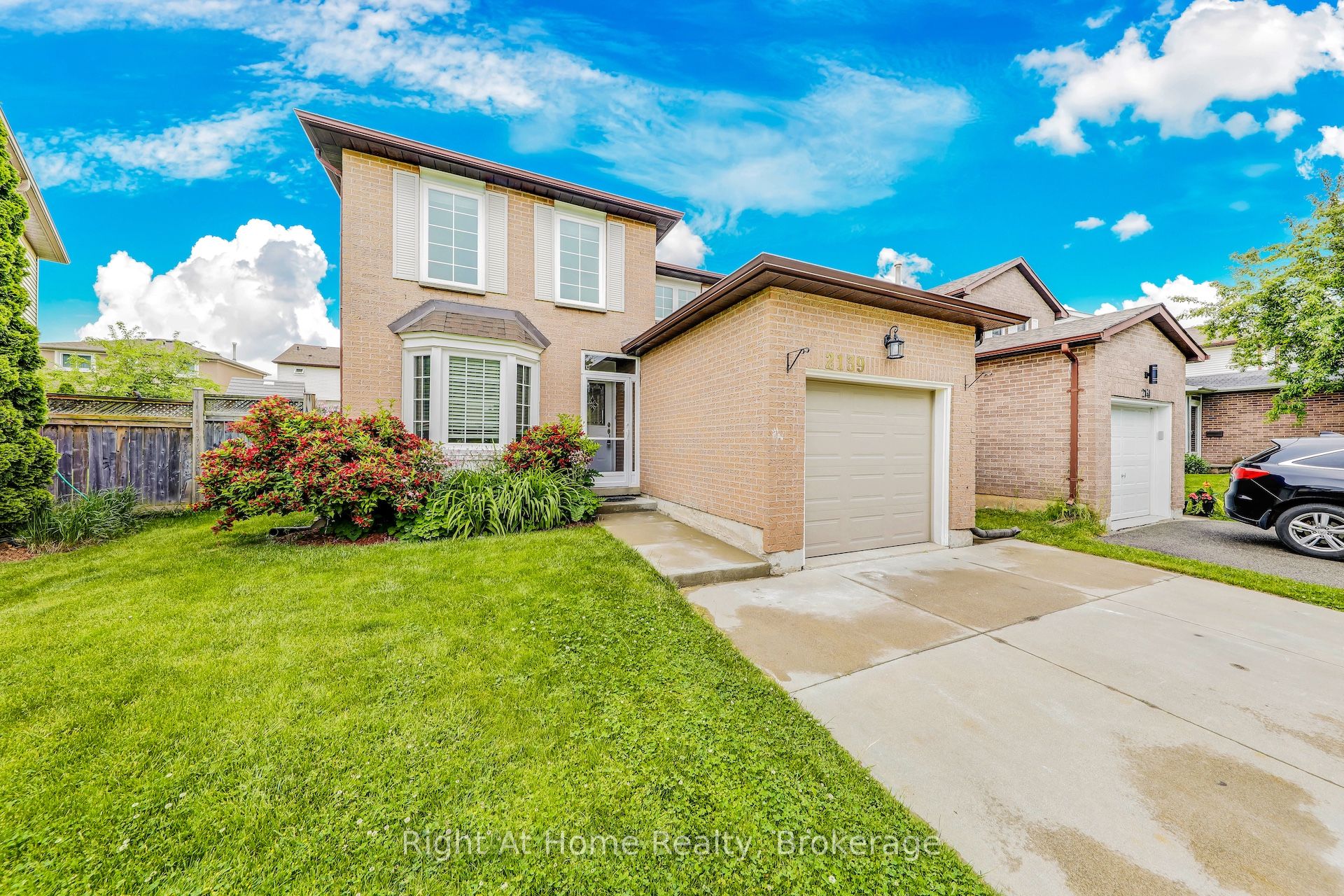 2139 HUNT Crescent