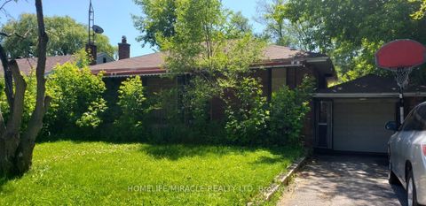 256 Hillside Drive Mississauga ON L5M 1G5