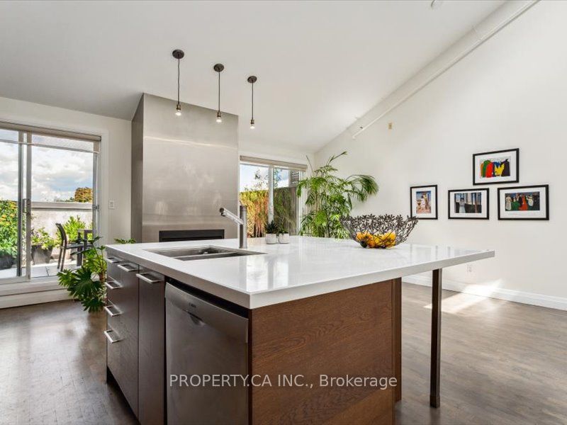 670 Richmond Street W 204