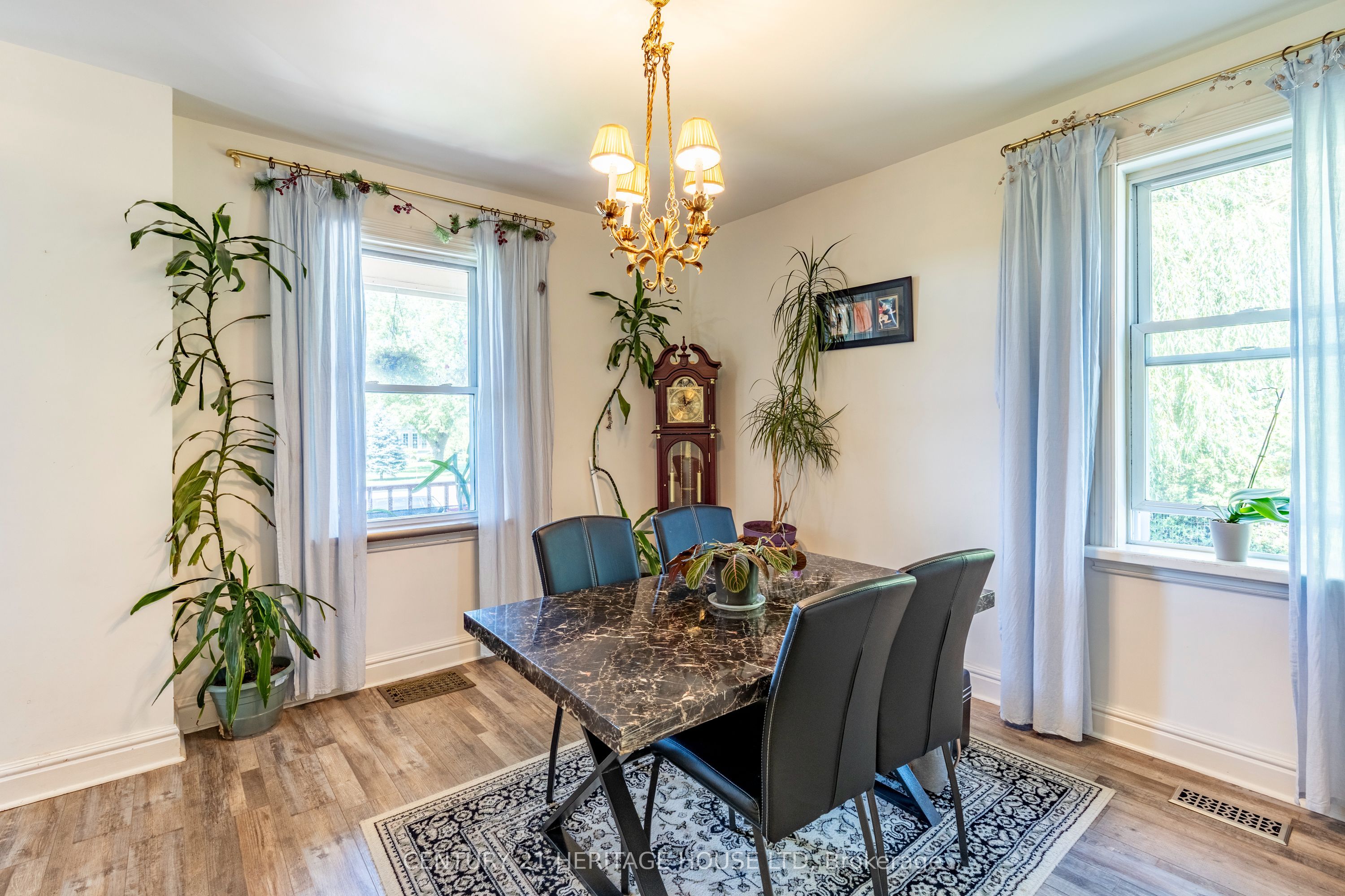 4593 PERTH ROAD 135 N/A