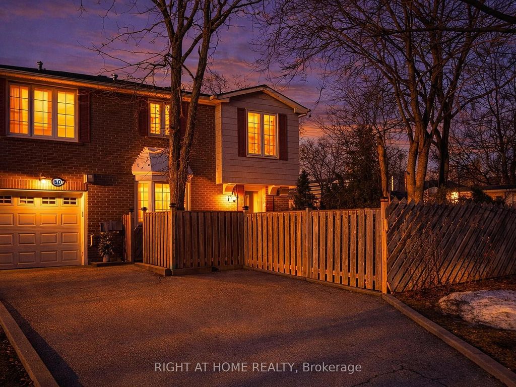 Photo of 50 Rathfon Crescent, Richmond Hill, ON L4C 5B7 (MLS # N12898128)