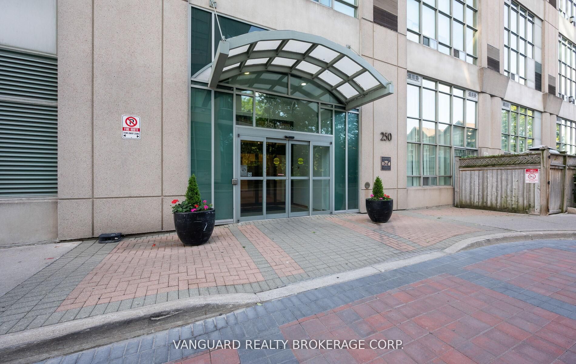 250 Manitoba Street 619