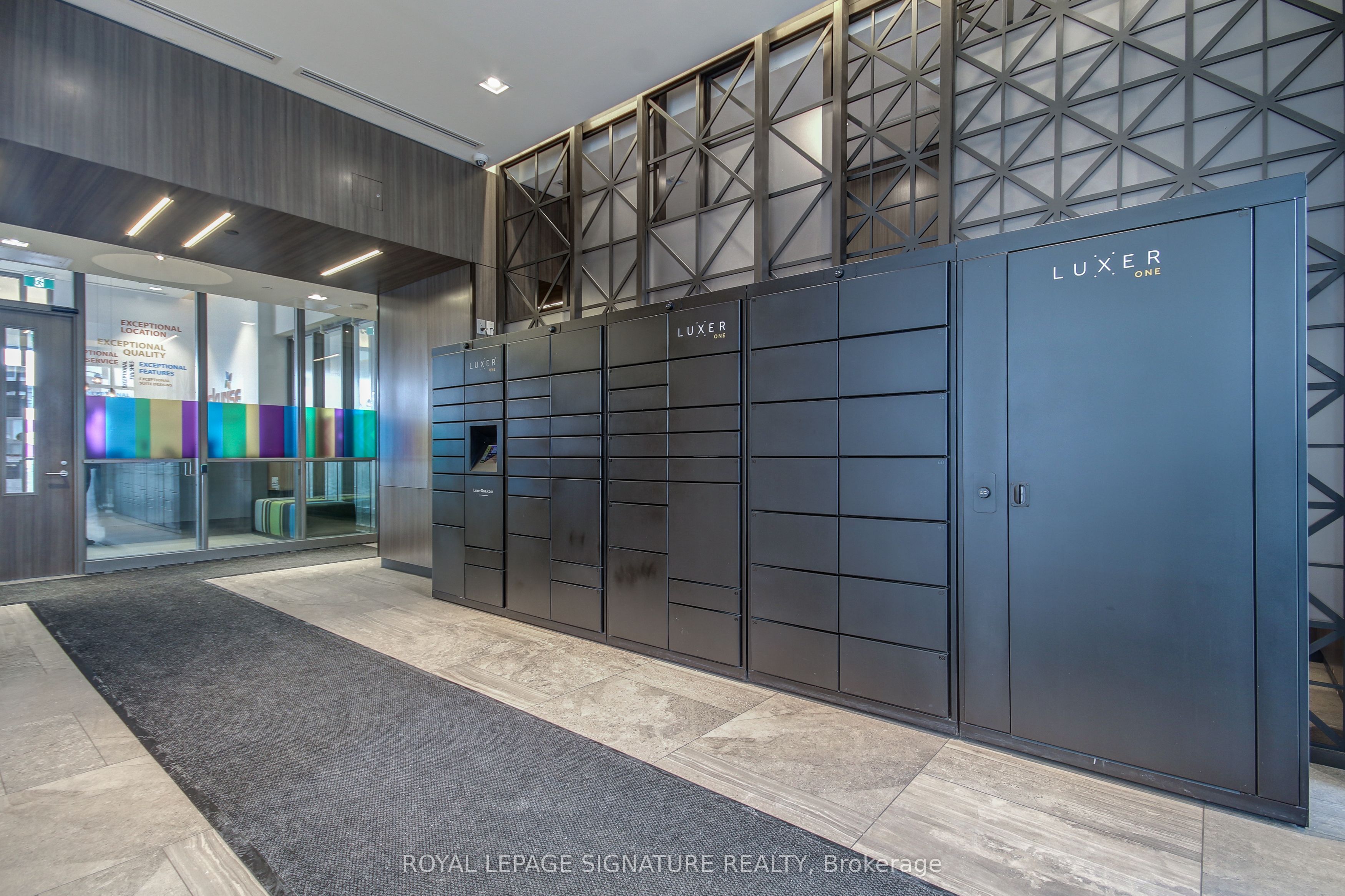 2550 Eglinton Avenue W 202