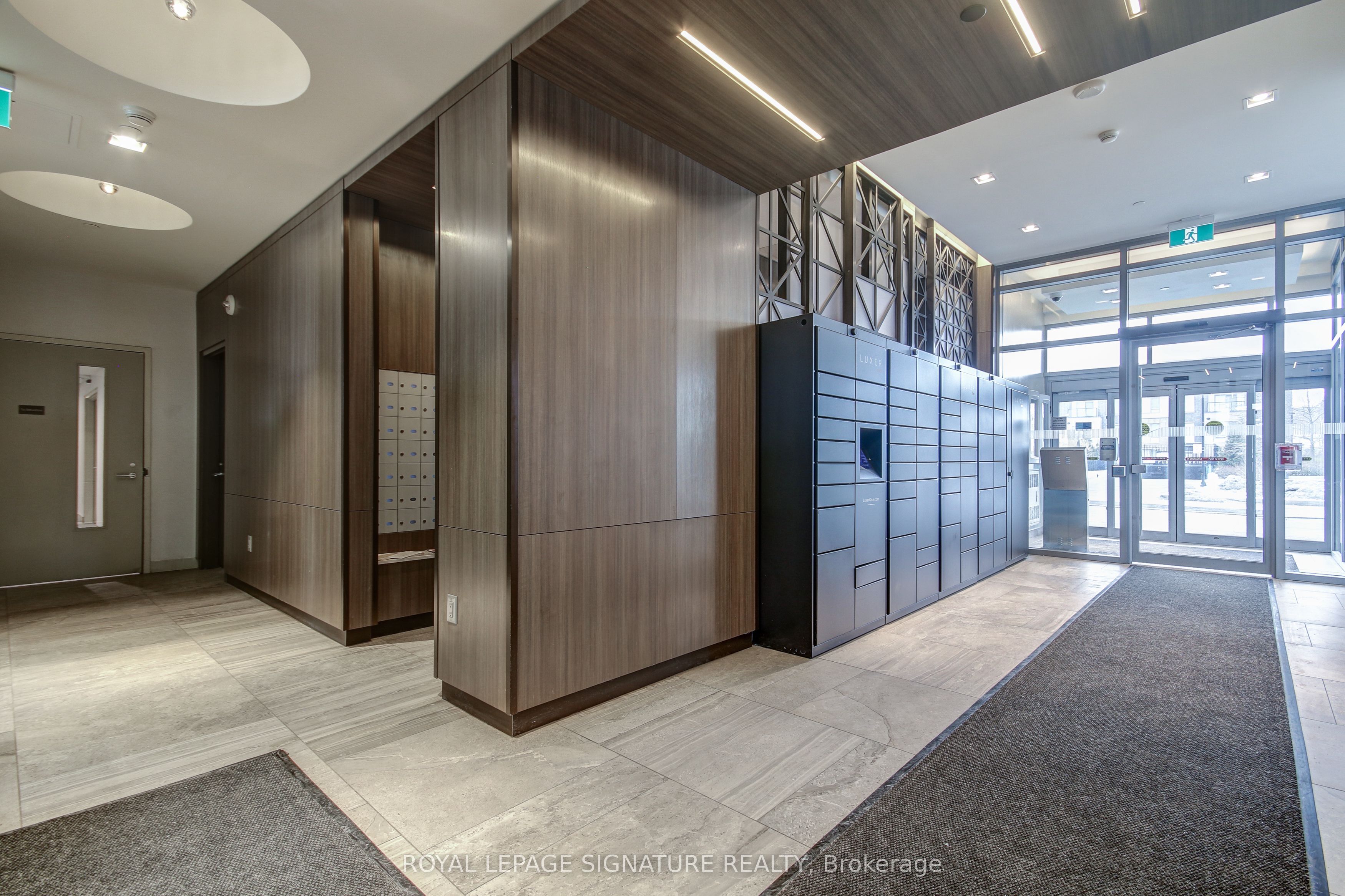 2550 Eglinton Avenue W 202