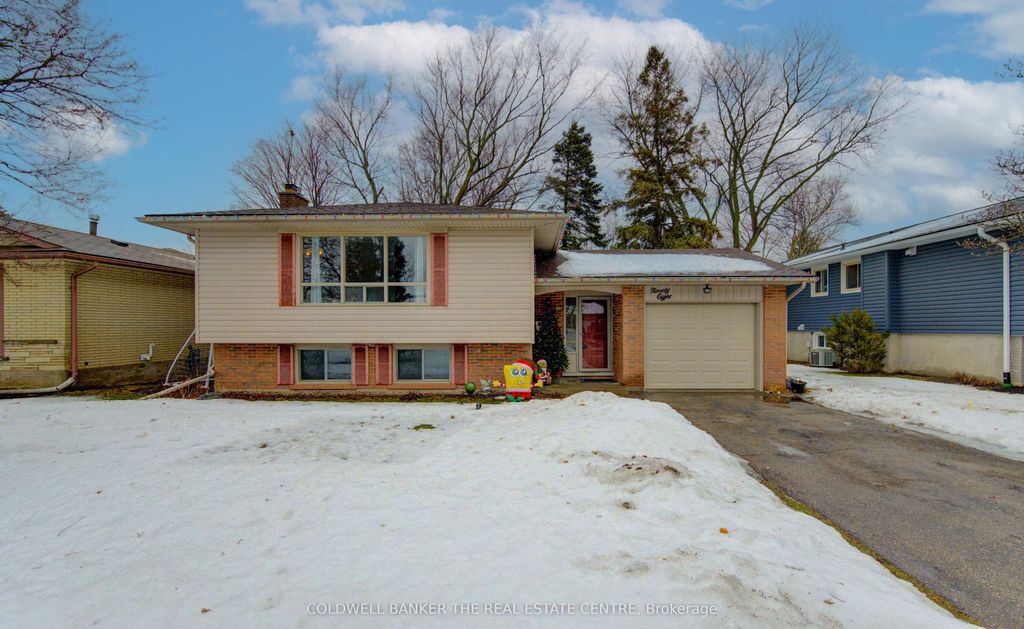 Photo of 98 Shea Crescent, Kitchener, ON N2E 1E8 (MLS # X12686970)
