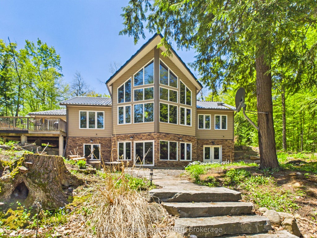 Photo of 1215 118 Highway E, Bracebridge, ON P1L 0K3 (MLS # X13755066)