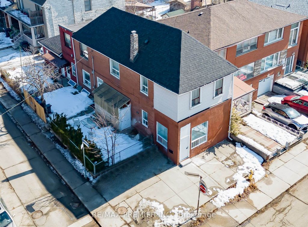 Photo of 229 Bellwoods Avenue, Toronto, ON M6J 2R2 (MLS # C12851738)