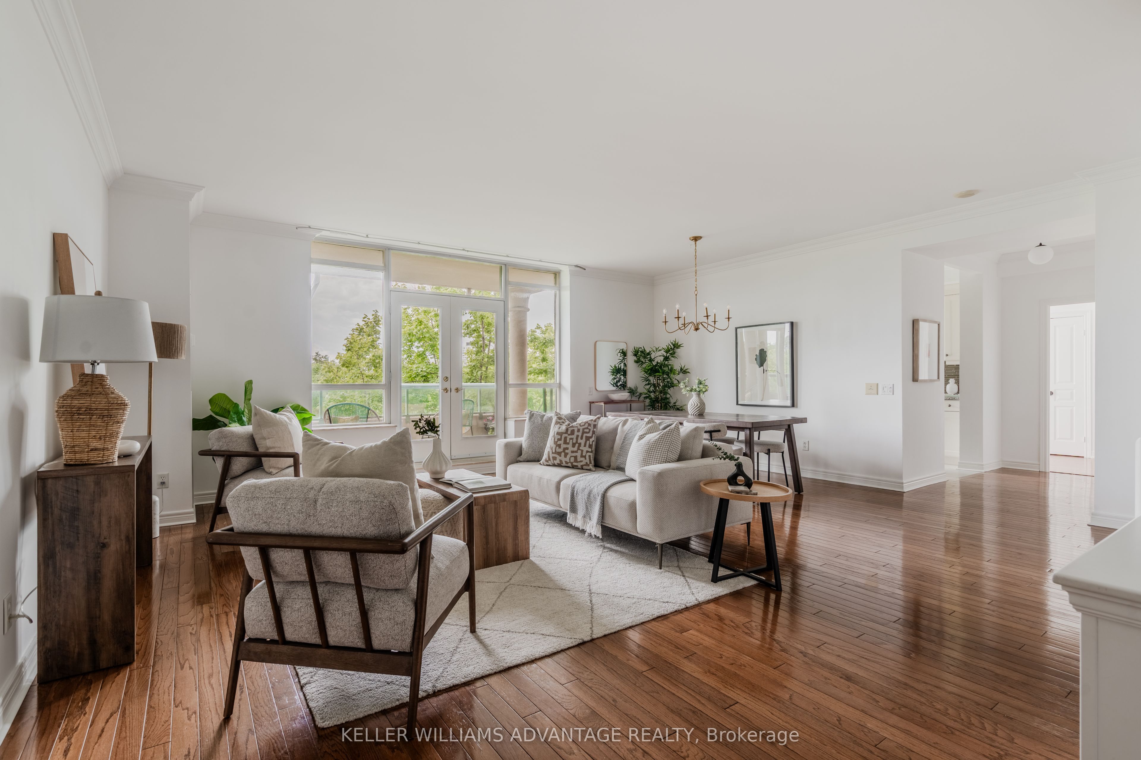 9 Boardwalk Drive 321