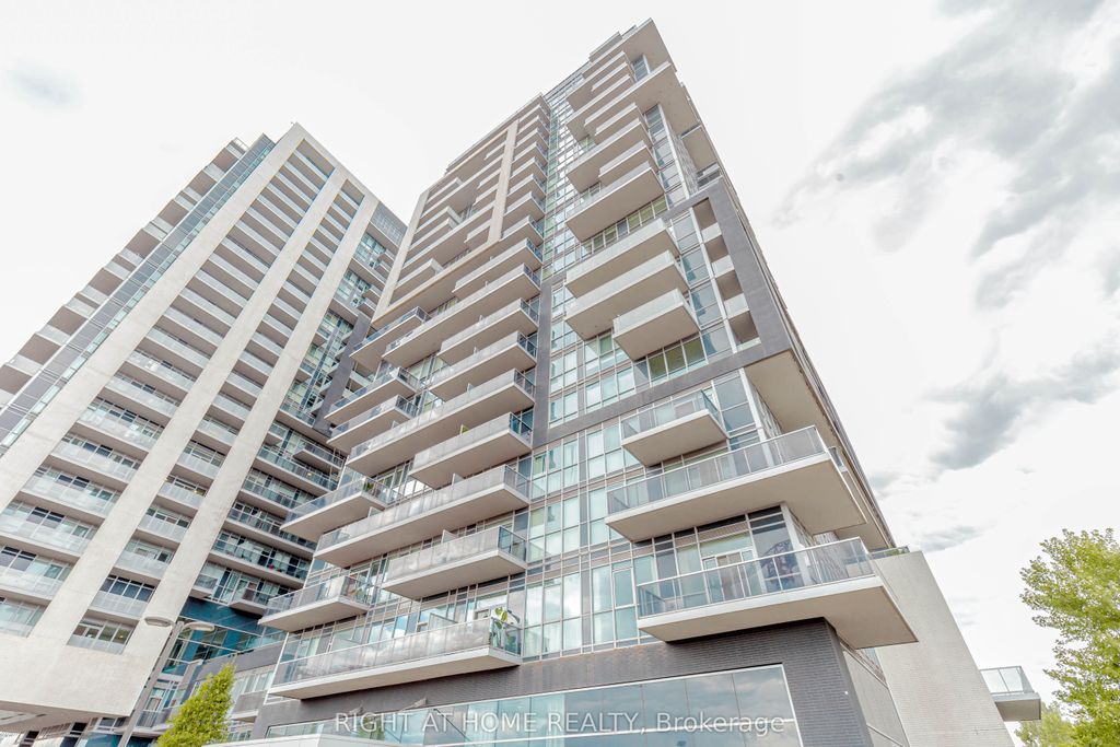 Photo of 2093 Fairview Street #709, Burlington, ON L7R 0E6 (MLS # W13117972)