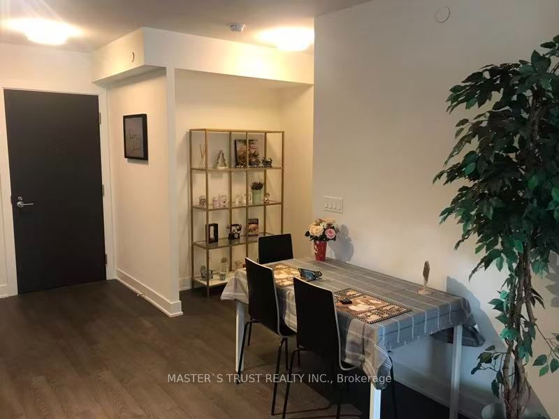 38 Cameron Street 401