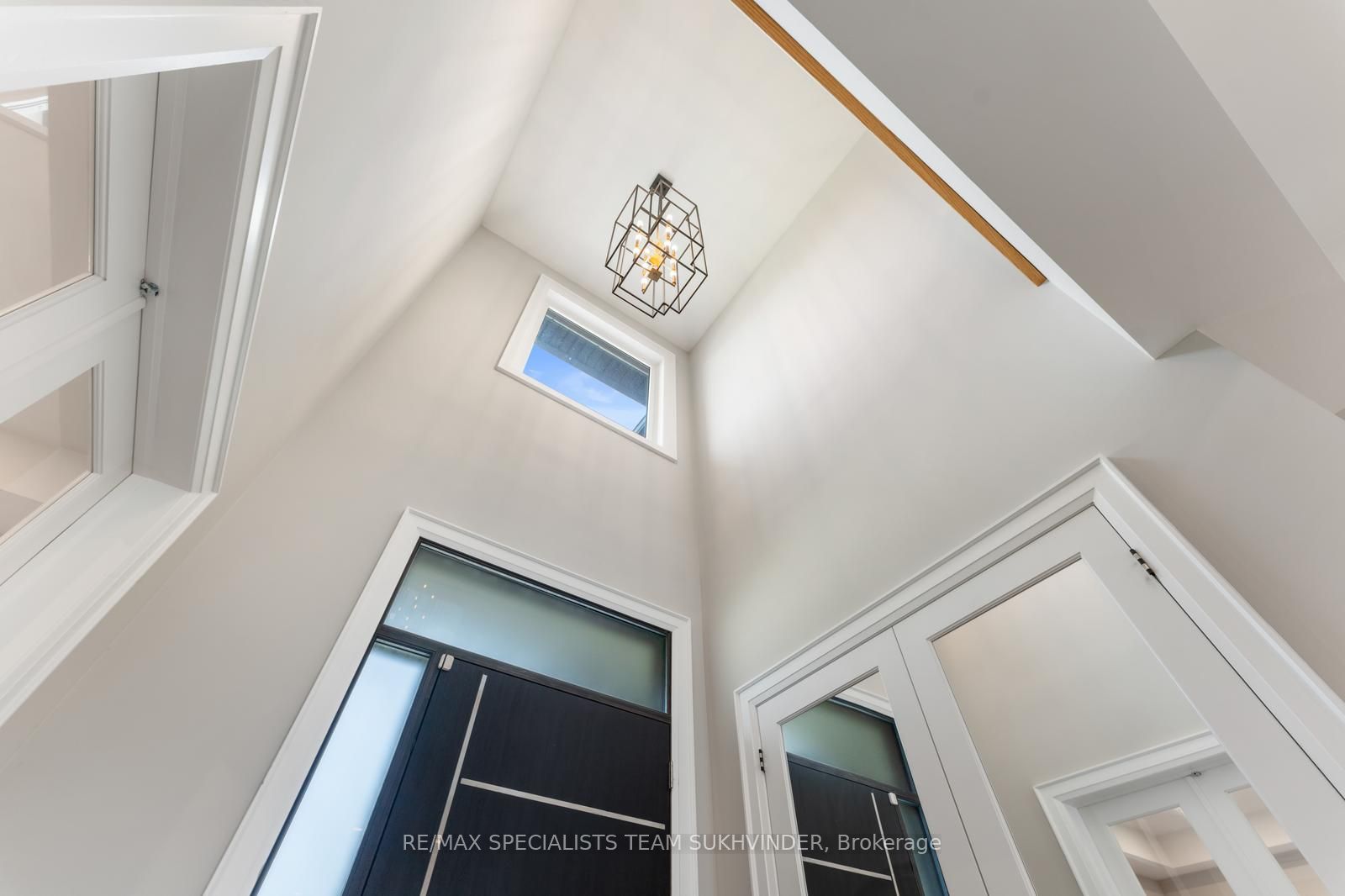 108 Meadowbrook Drive