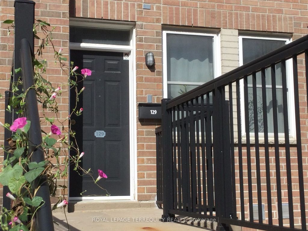 Photo of 760 Lawrence Avenue W #129, Toronto, ON M6A 3E7 (MLS # W12467098)
