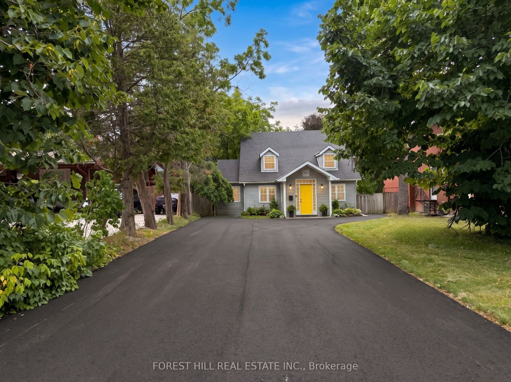 Photo of 231 Carrville Road, Richmond Hill, ON L4C 6E4 (MLS # N13652424)