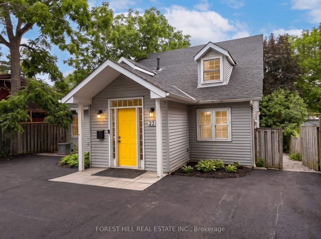 Photo of 231 Carrville Road, Richmond Hill, ON L4C 6E4 (MLS # N13652424)