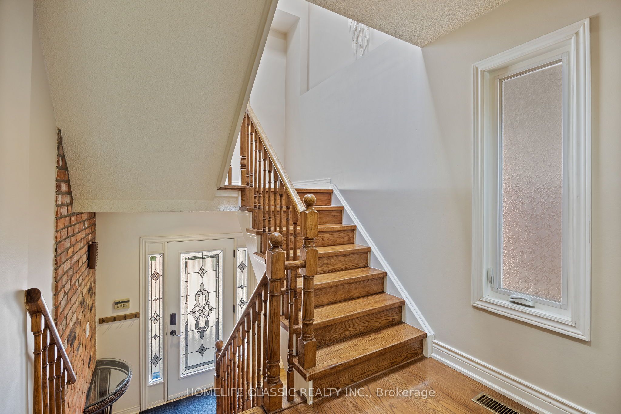 93 North Meadow Crescent