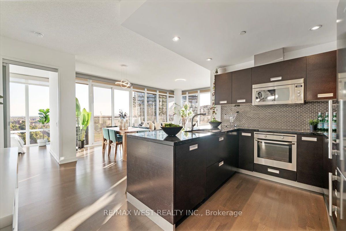88 Park Lawn Road 2116