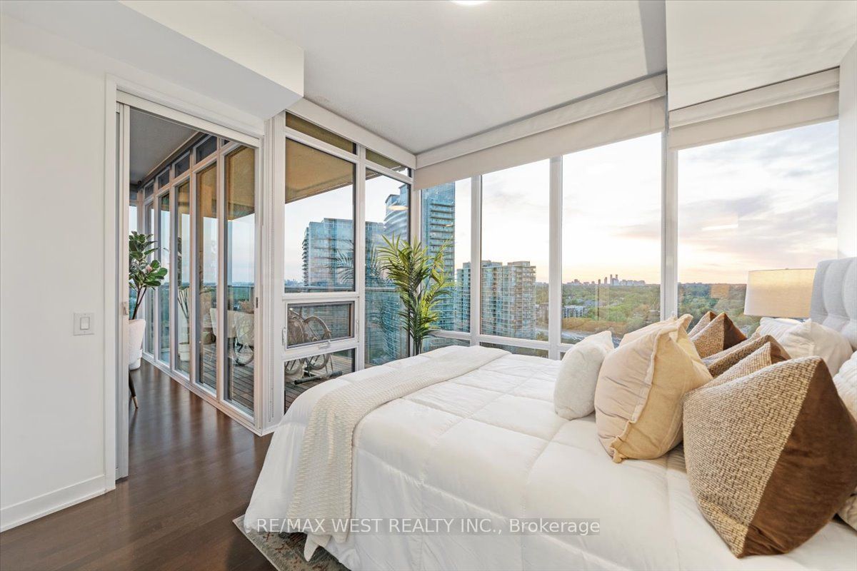 88 Park Lawn Road 2116