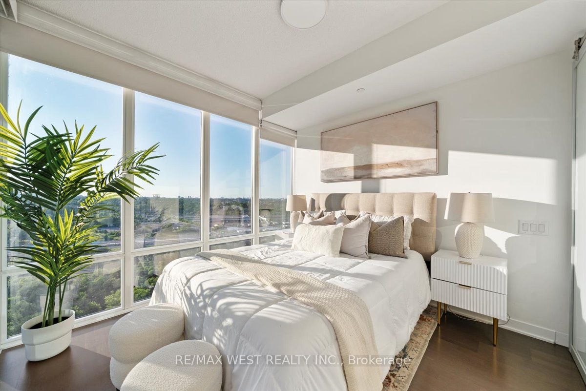 88 Park Lawn Road 2116