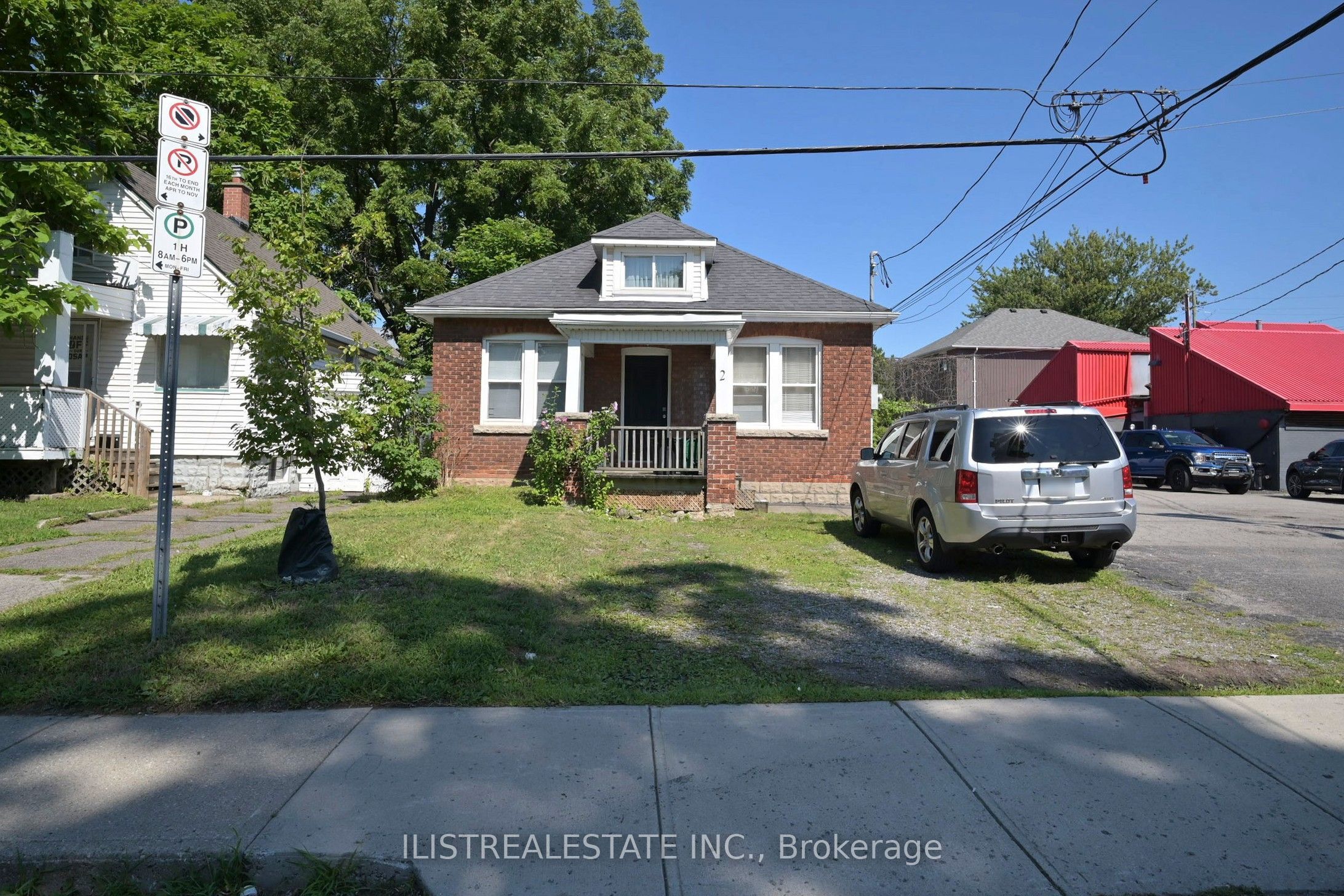 2 Norfolk Street N