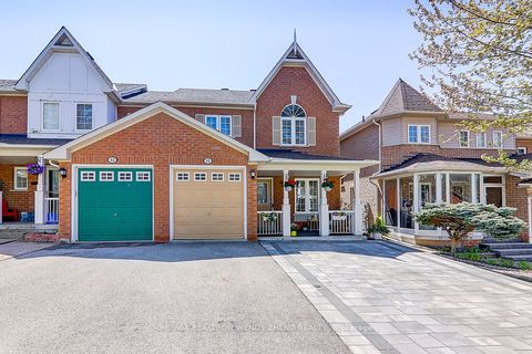 15 Autumnglen Road Markham ON L6E 1V1