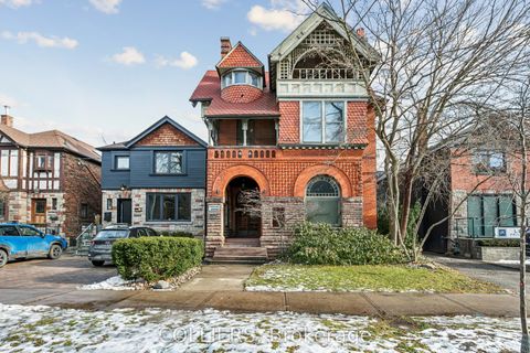 37 Madison Avenue Toronto ON M5R 2S2