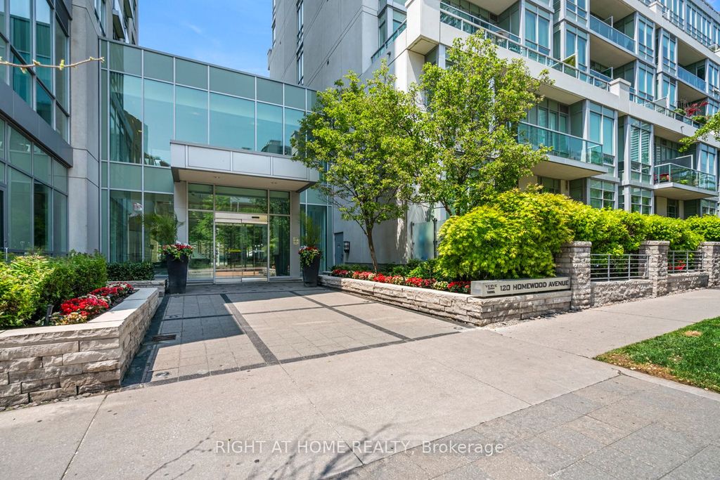Photo of 120 Homewood Avenue #3302, Toronto, ON M4Y 2J3 (MLS # C12464655)
