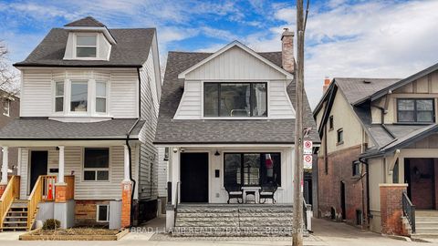 111 Woodbine Avenue Toronto ON M4L 3P1