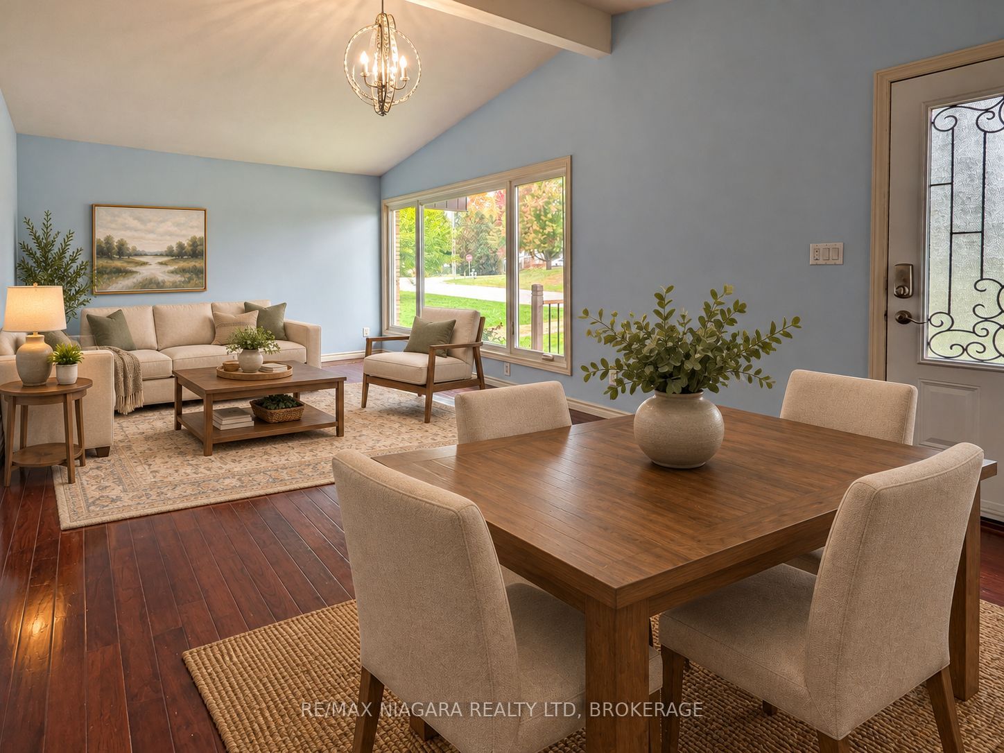 6122 Mayfair Drive