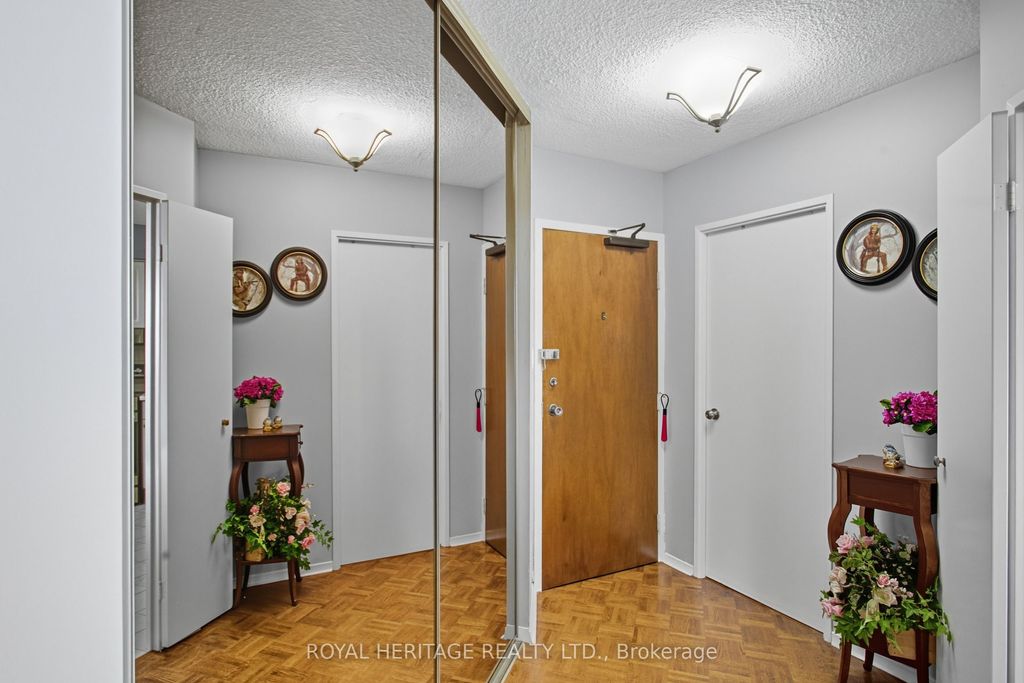 Photo of 75 Graydon Hall Drive #1706, Toronto, ON M3A 3M5 (MLS # C12453401)