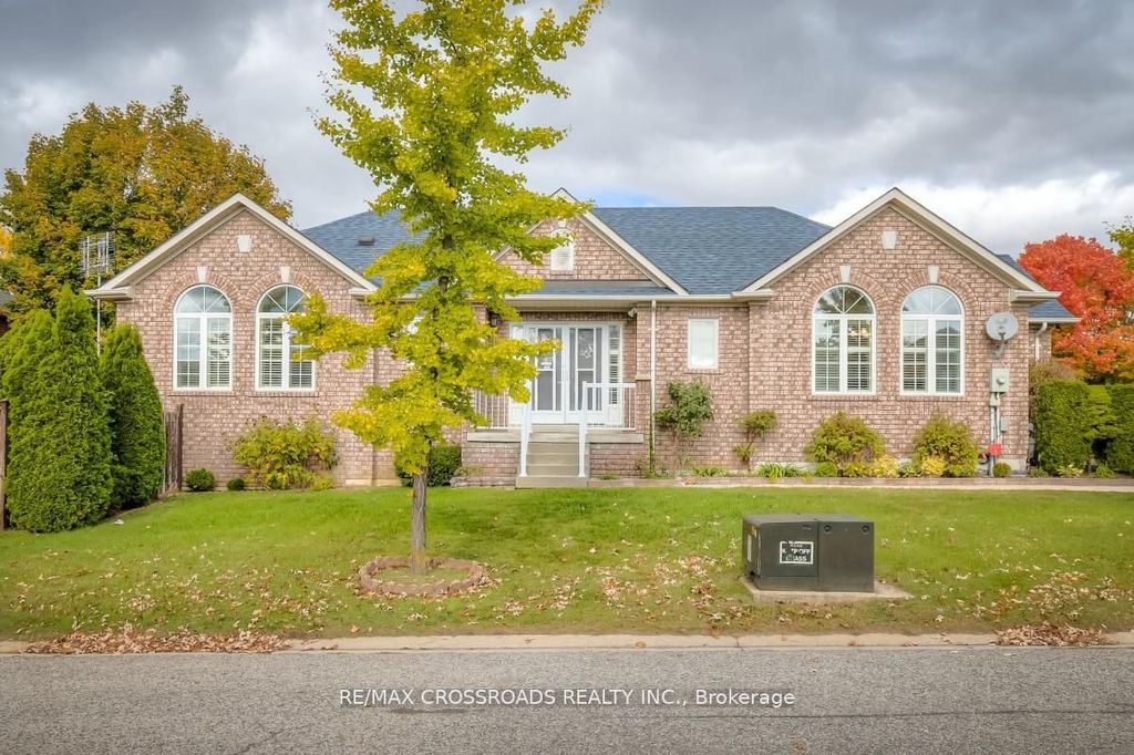 Photo of 26 Lurosa Crescent, Whitby, ON L1R 3A9 (MLS # E13041786)
