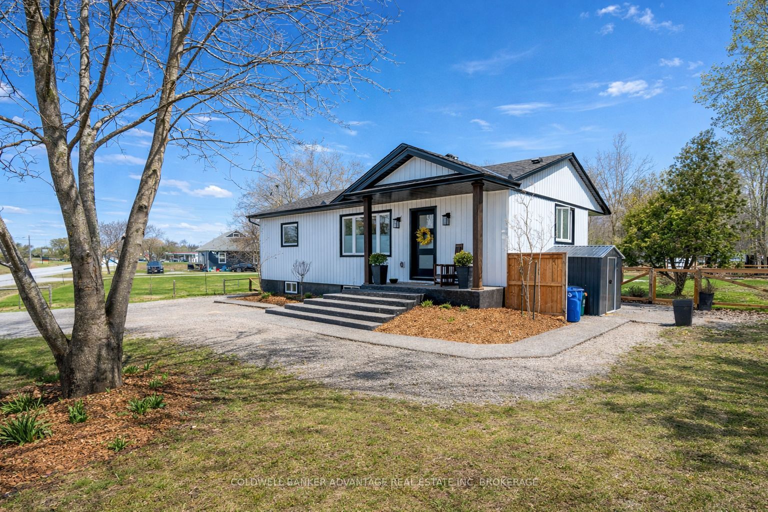 1013 Hwy 20 Highway W