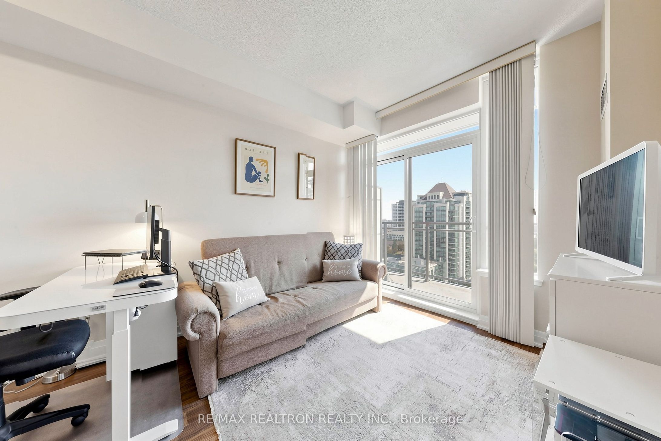 75 North Park Road 1604