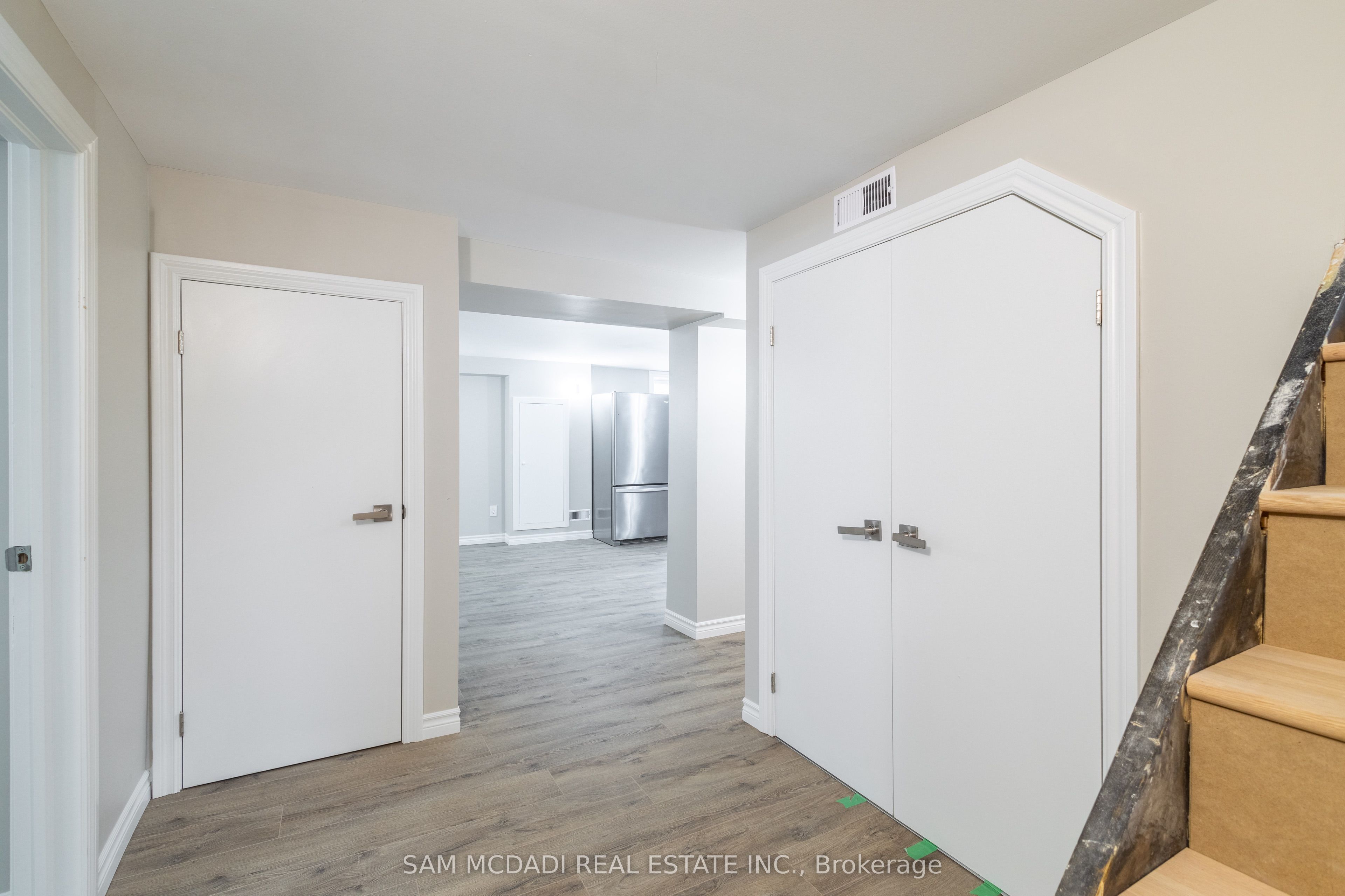 606 Drymen Crescent Lower