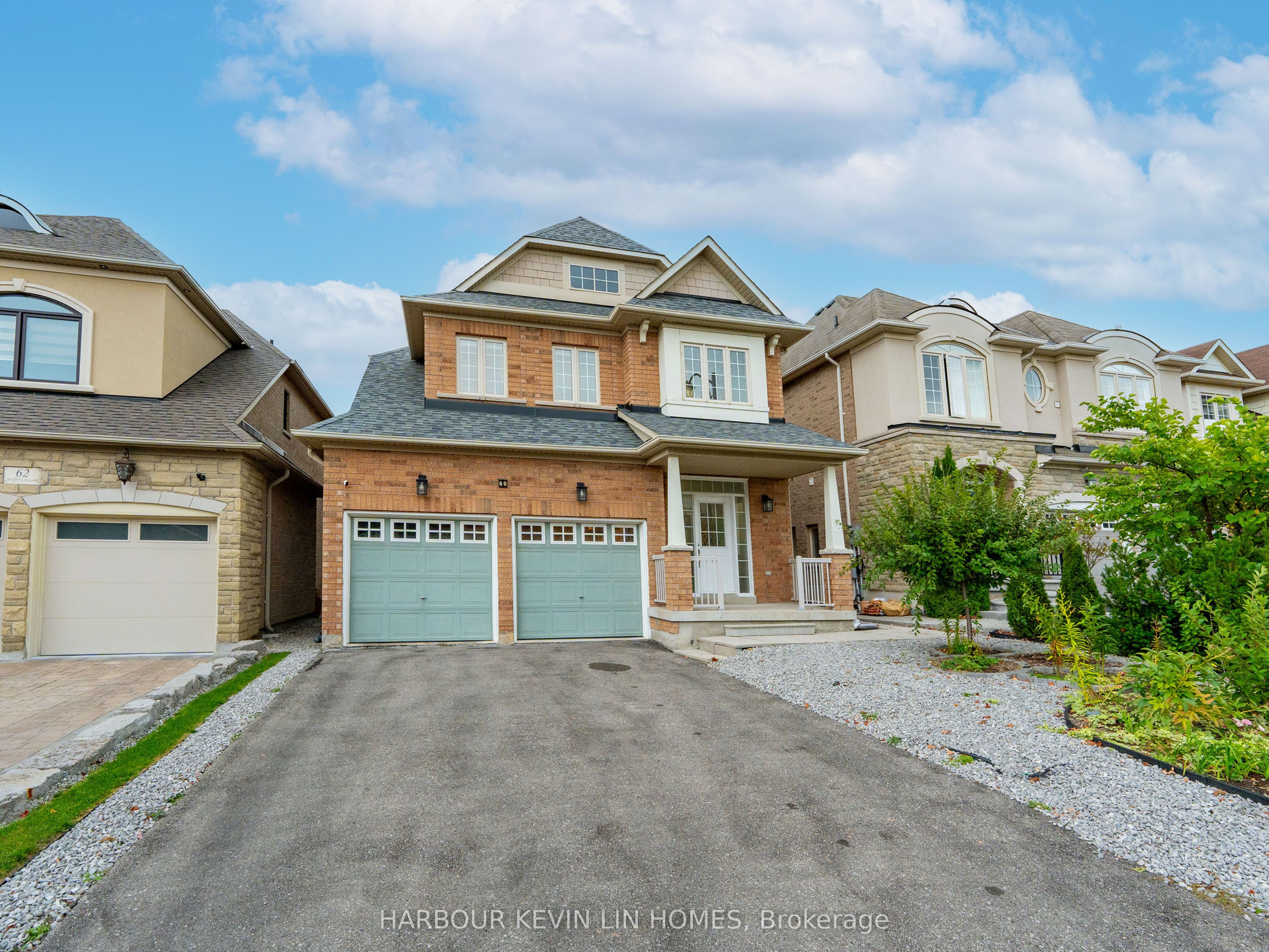 60 Seiffer Crescent