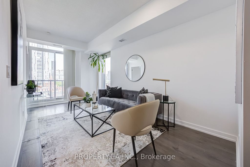 Photo of 297 College Street #707, Toronto, ON M5T 0C2 (MLS # C13185658)