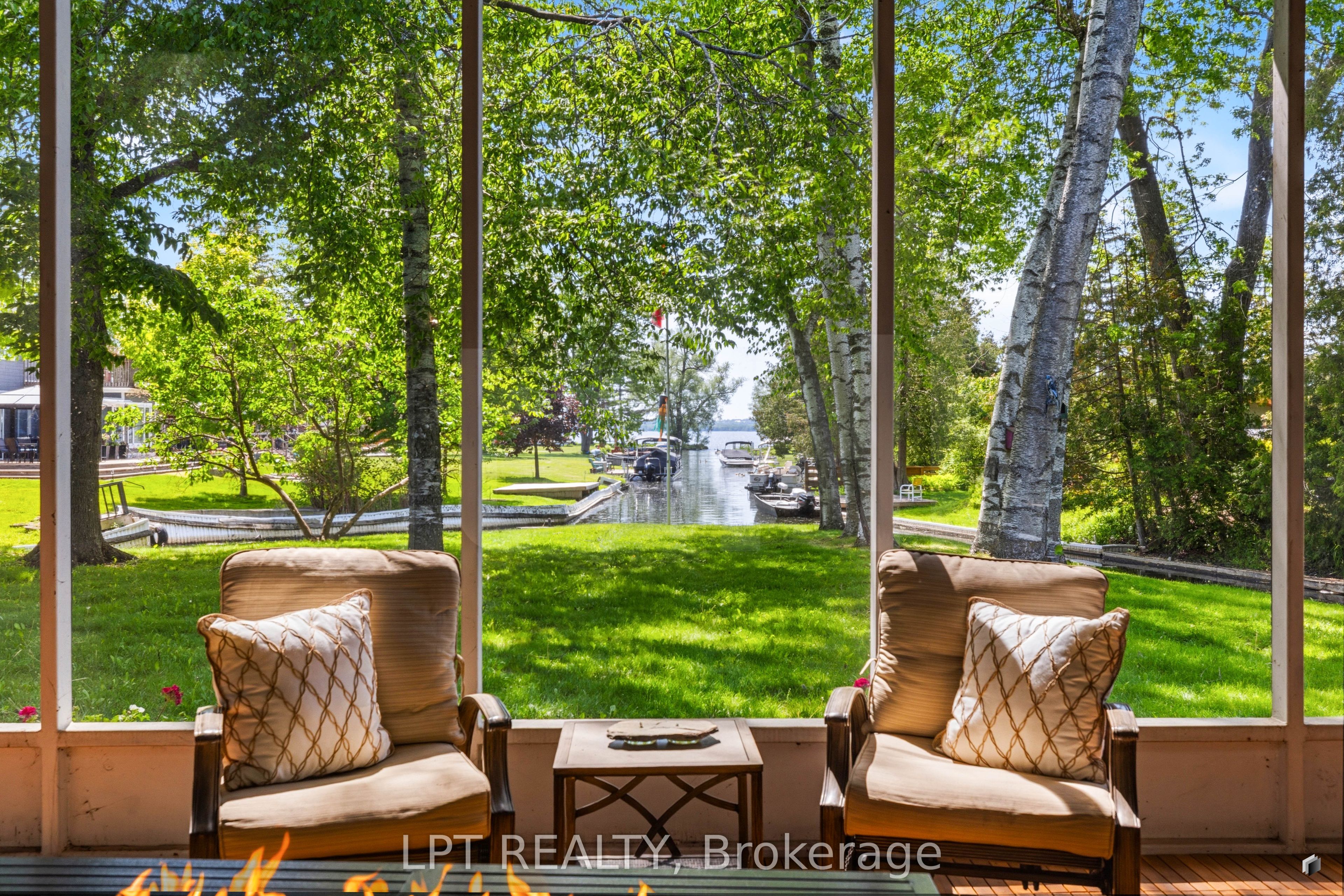 204 The Queensway N/A S