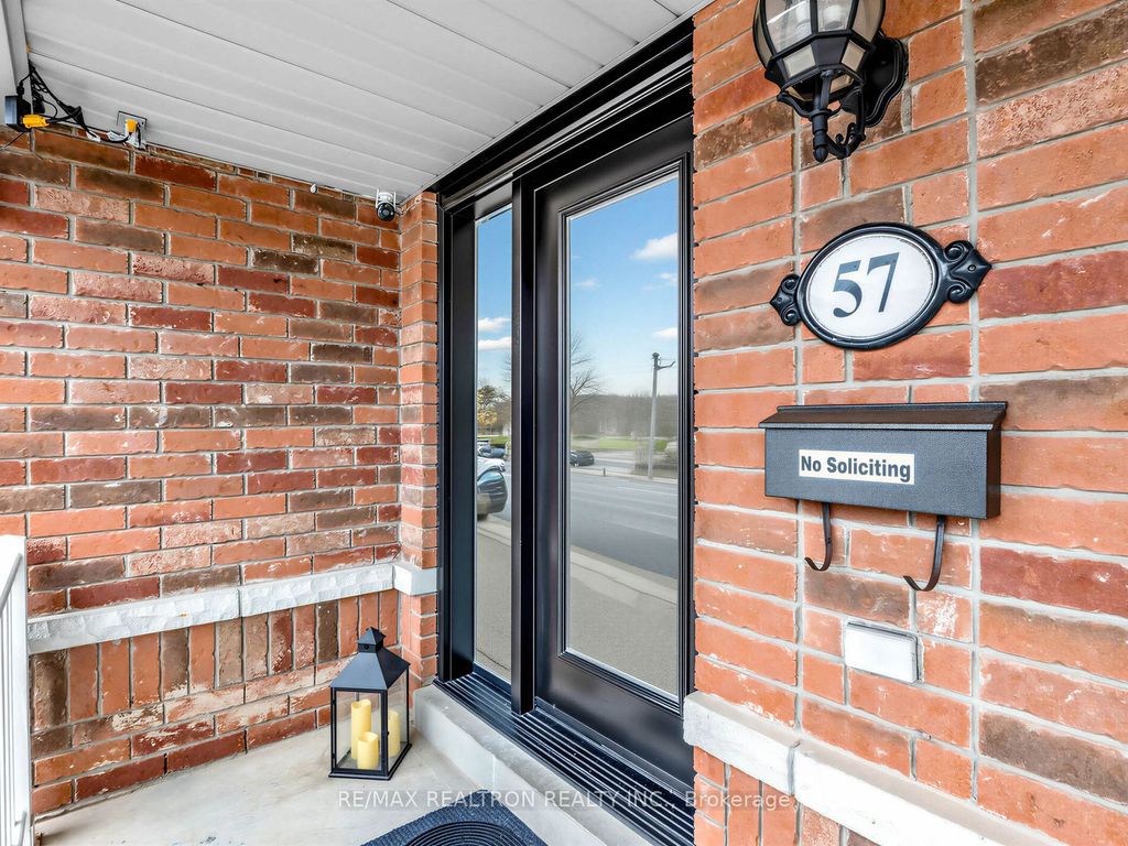 Photo of 57 Skipton Trail, Aurora, ON L4G 7R3 (MLS # N12960638)