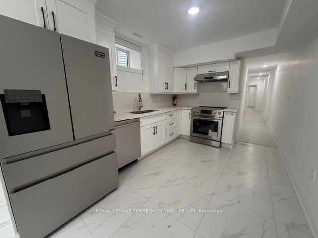 162 Markham Street 3