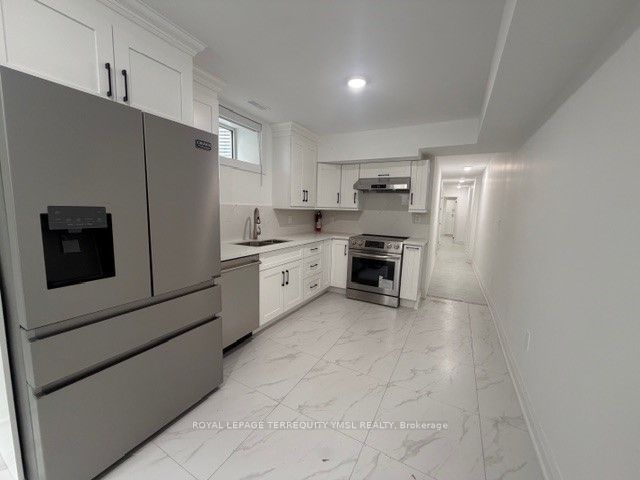 162 Markham Street 3