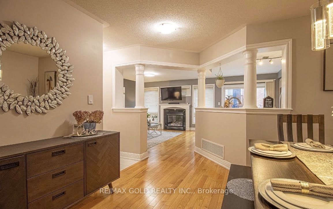 22 Roy Rainey Avenue