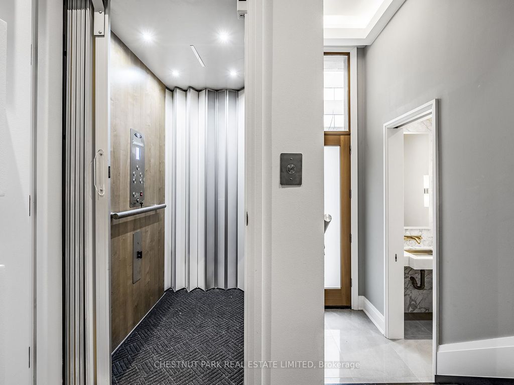 Photo of 1074 Bay Street #11, Toronto, ON M5S 0A3 (MLS # C12262600)
