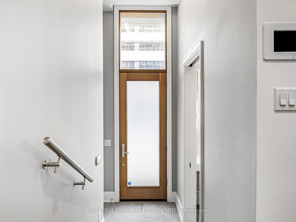 Photo of 1074 Bay Street #11, Toronto, ON M5S 0A3 (MLS # C12262600)