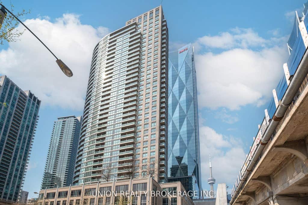 Photo of 18 Yonge Street #606, Toronto, ON M5E 1Z8 (MLS # C13416646)