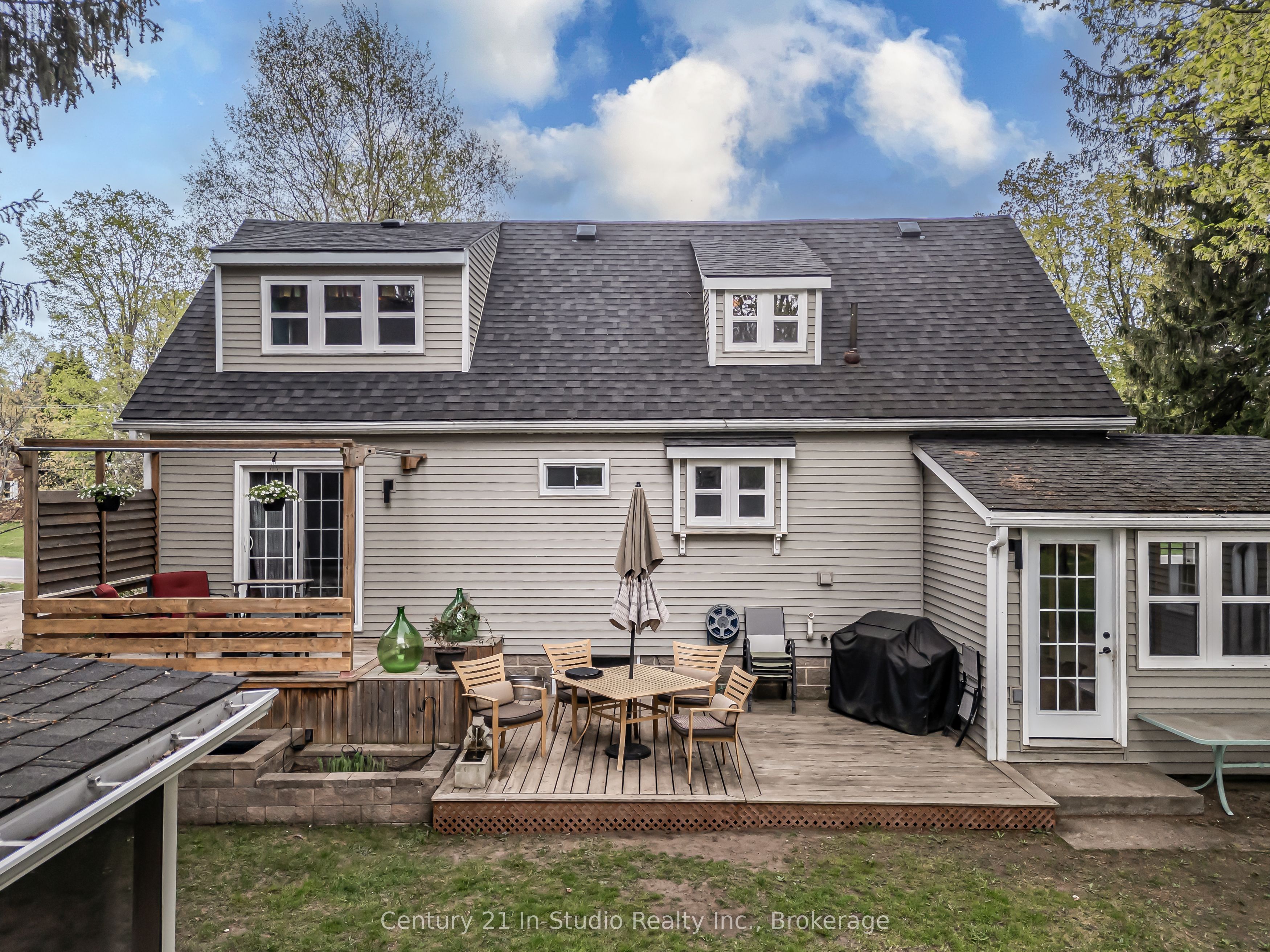382 2nd Avenue SE
