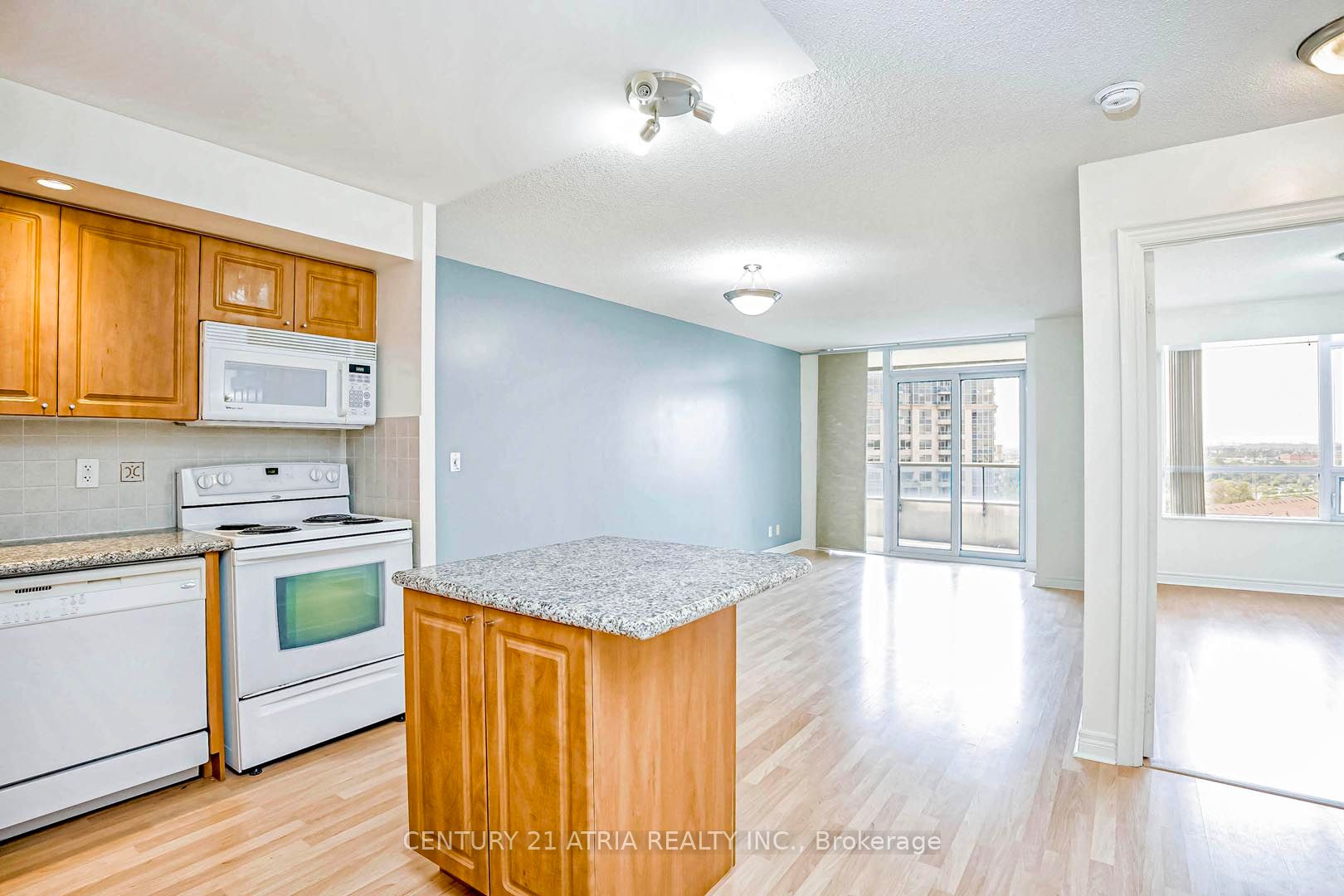 33 Cox Boulevard 1007